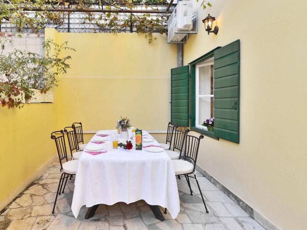 Villa Omiš Exterior foto